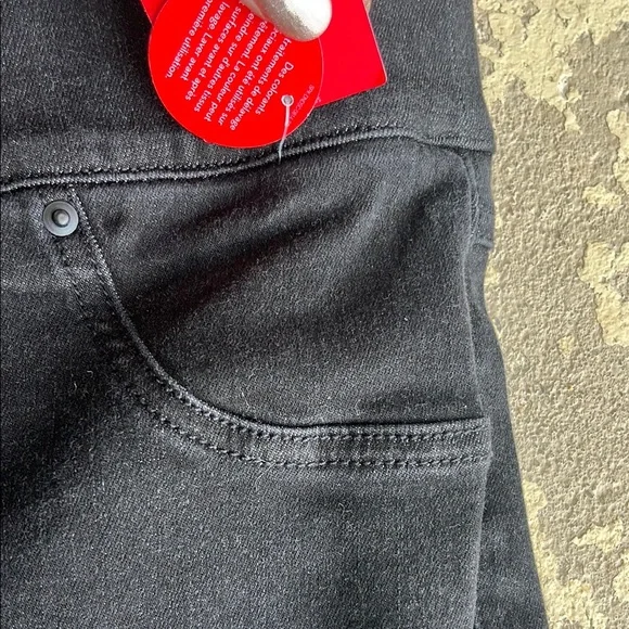 New SPANX Black Skinny Jeans Distressed Knee - Picture 4 of 16